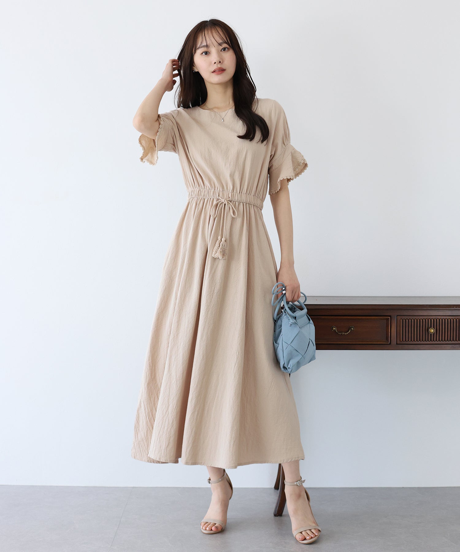 【SALE】袖レースドロストワンピース