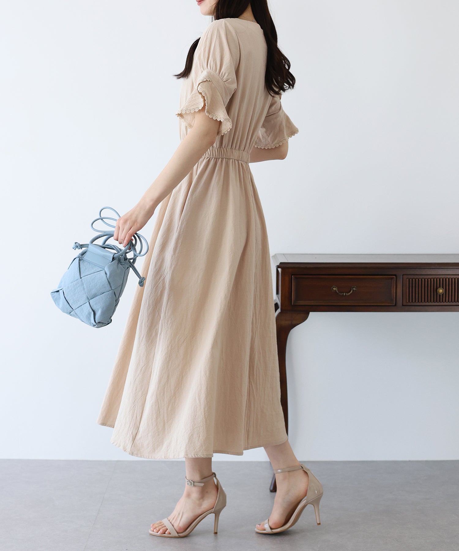 【SALE】袖レースドロストワンピース