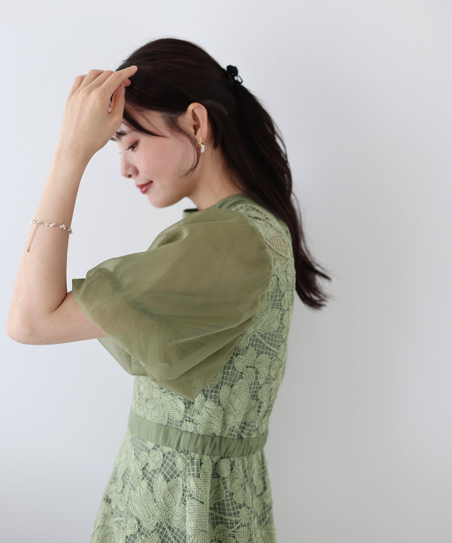 【SALE】エンブロイダリ―レースパーティードレス