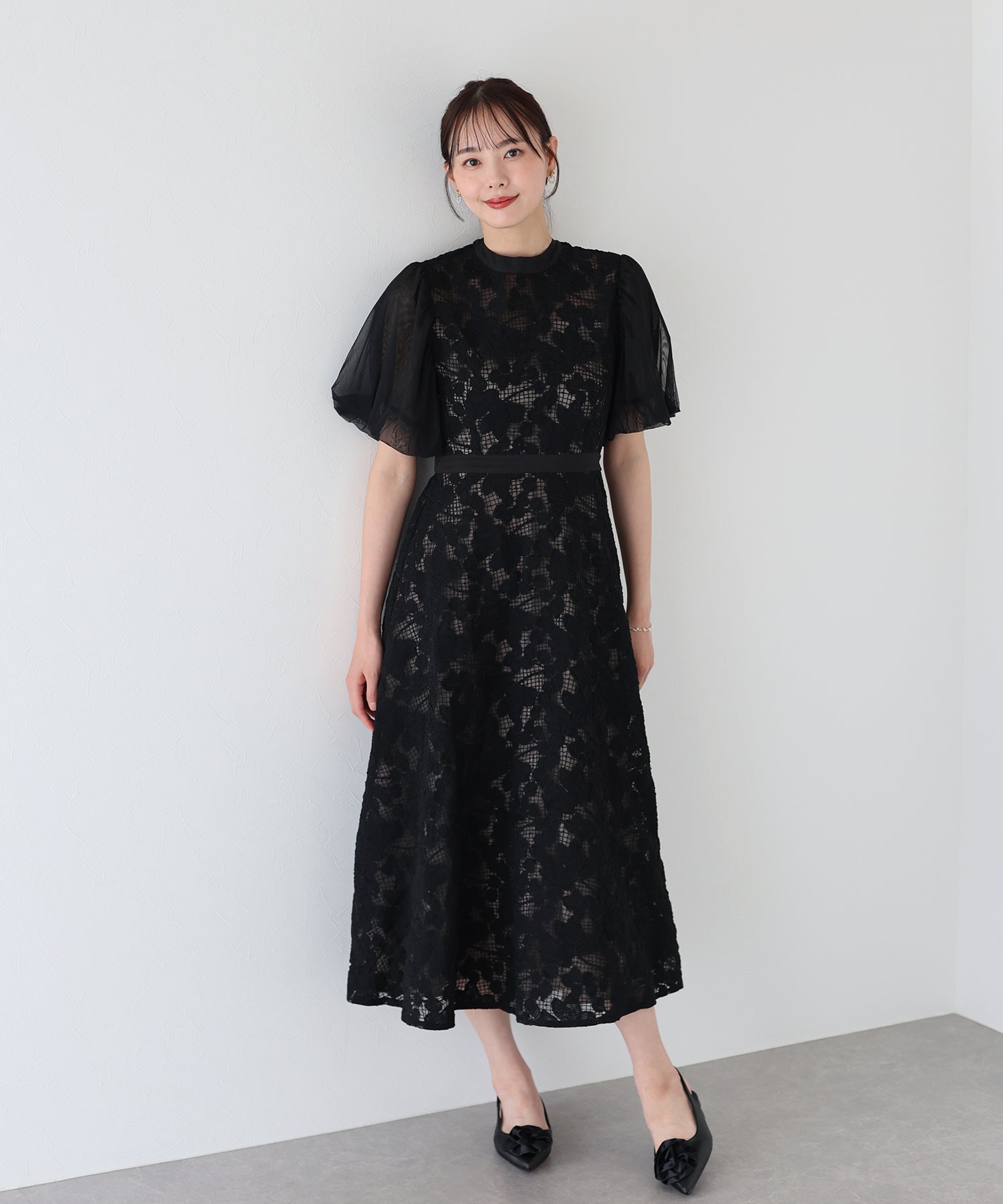 【SALE】エンブロイダリ―レースパーティードレス