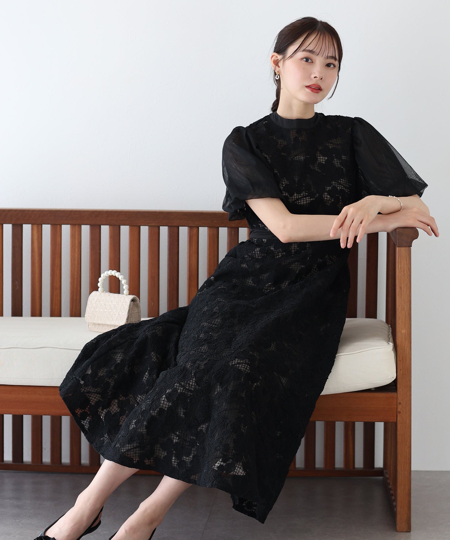 【SALE】エンブロイダリ―レースパーティードレス
