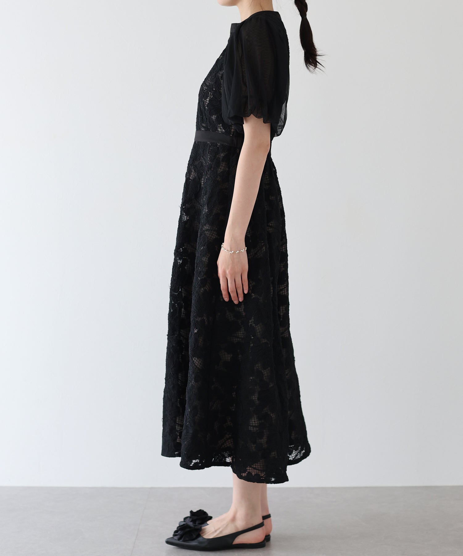 【SALE】エンブロイダリ―レースパーティードレス