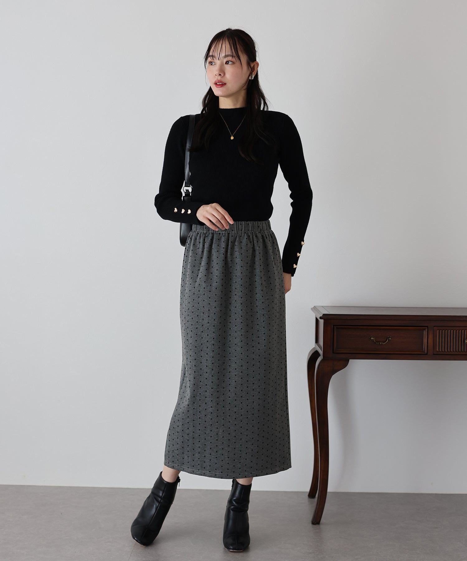 【SALE】ドットタイトスカート