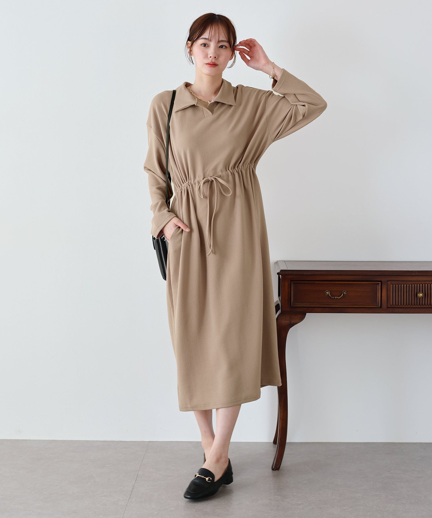 【SALE】ポロ衿ドロストワンピース