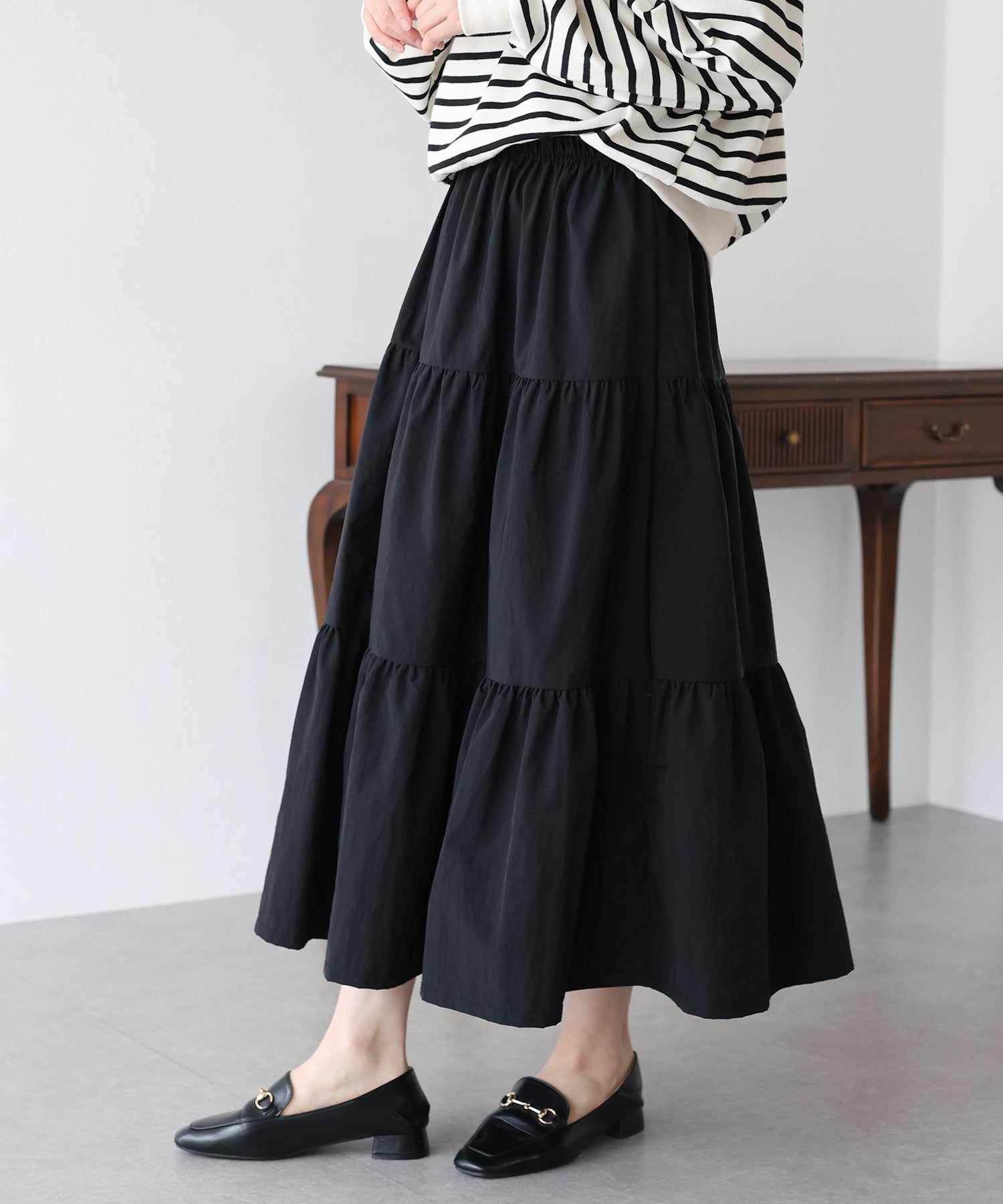 【SALE】ナイロンティアードスカート