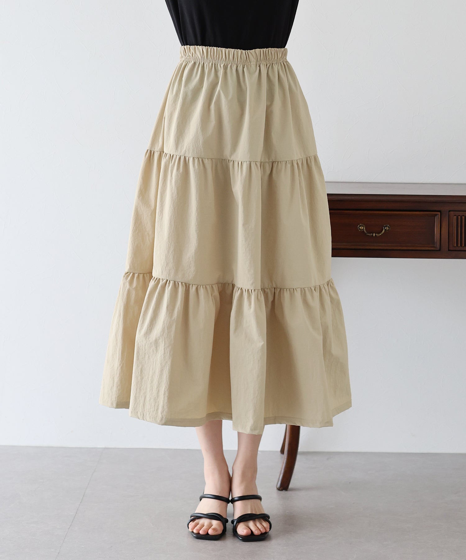 【SALE】ナイロンティアードスカート